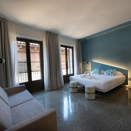 Apuntadores 8 בית הארחה